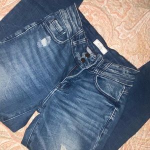 Never worn just doesn’t fit absolutely nothing wrong with them